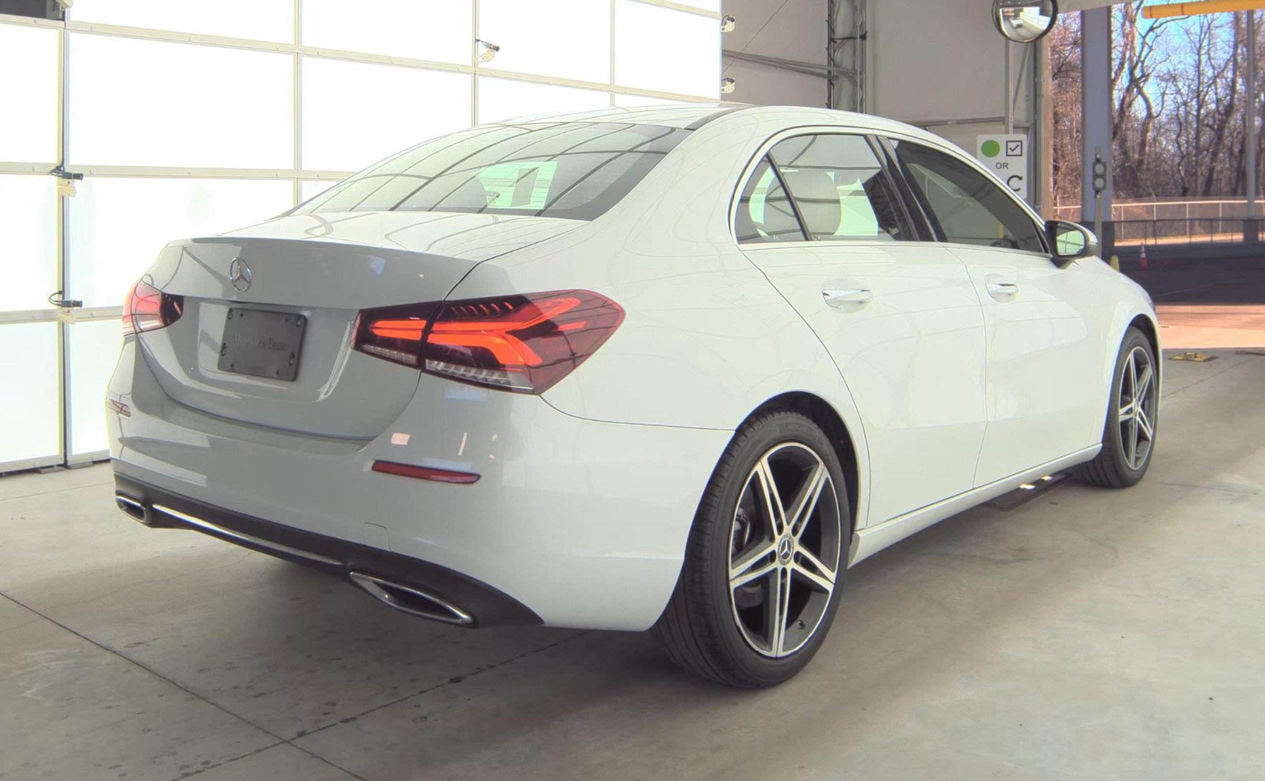 Used 2019 Mercedes-Benz A 220 4MATIC image 4