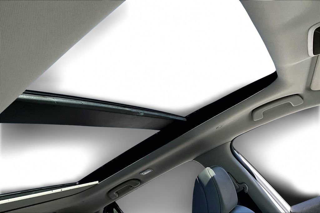 Used 2025 Honda Pilot Touring image 22