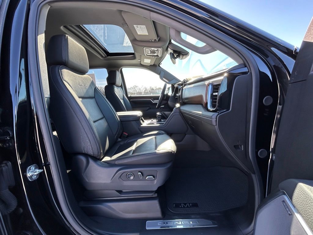 Used 2025 GMC Sierra 1500 Denali image 26