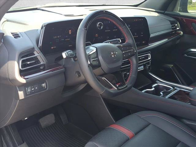 Used 2024 Chevrolet Traverse RS FWD image 10