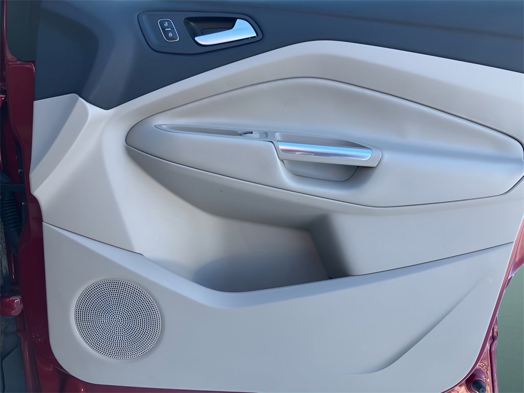 Used 2018 Ford Escape Titanium w/ Ford Safe & Smart Package image 45