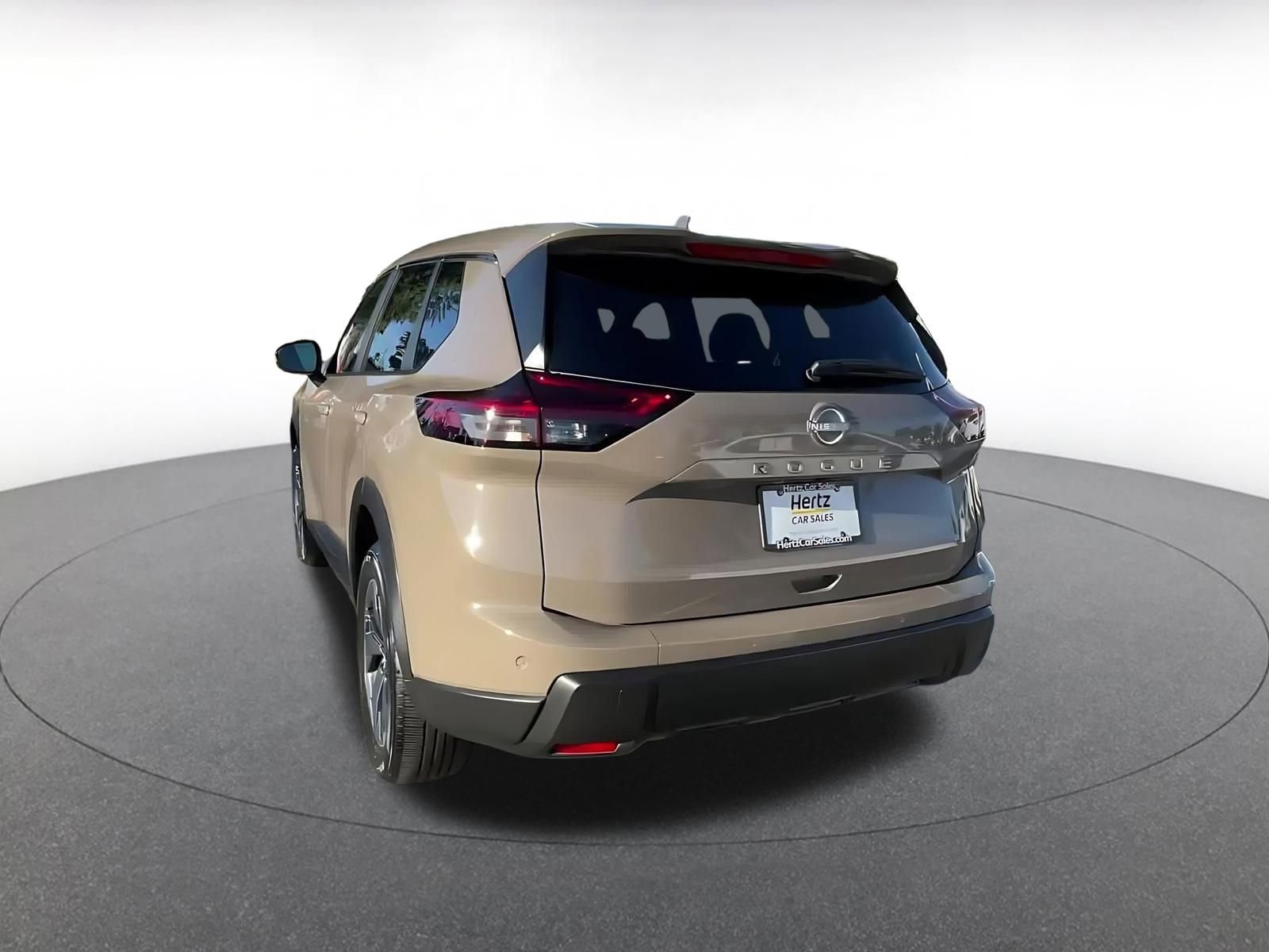 Used 2025 Nissan Rogue SV image 11