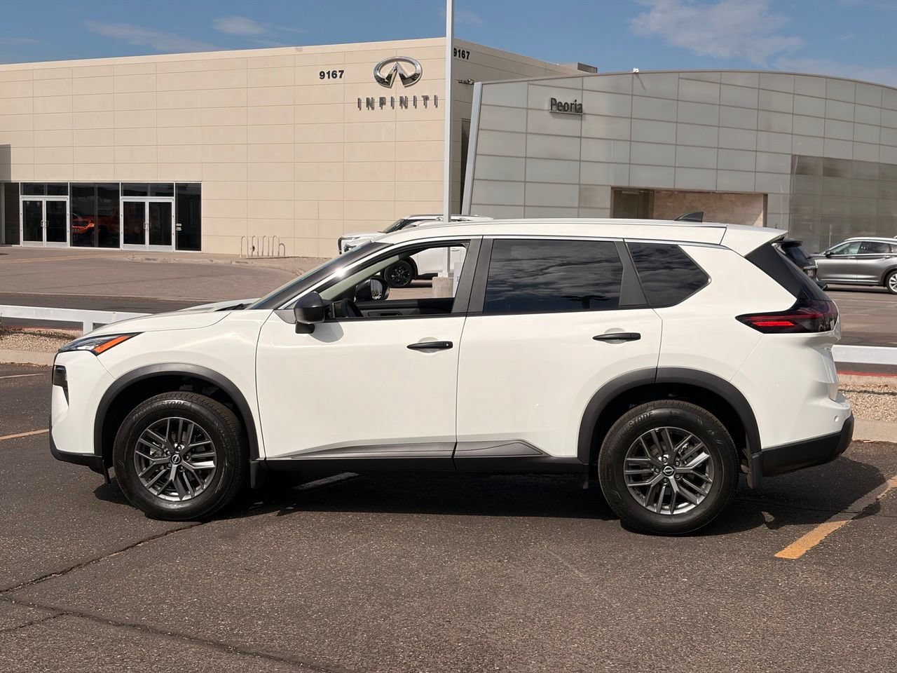 Certified 2025 Nissan Rogue S FWD image 3