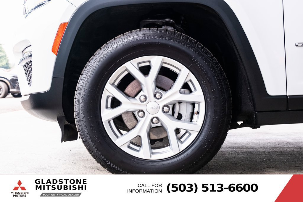 Used 2023 Jeep Grand Cherokee Limited AWD/4WD image 8