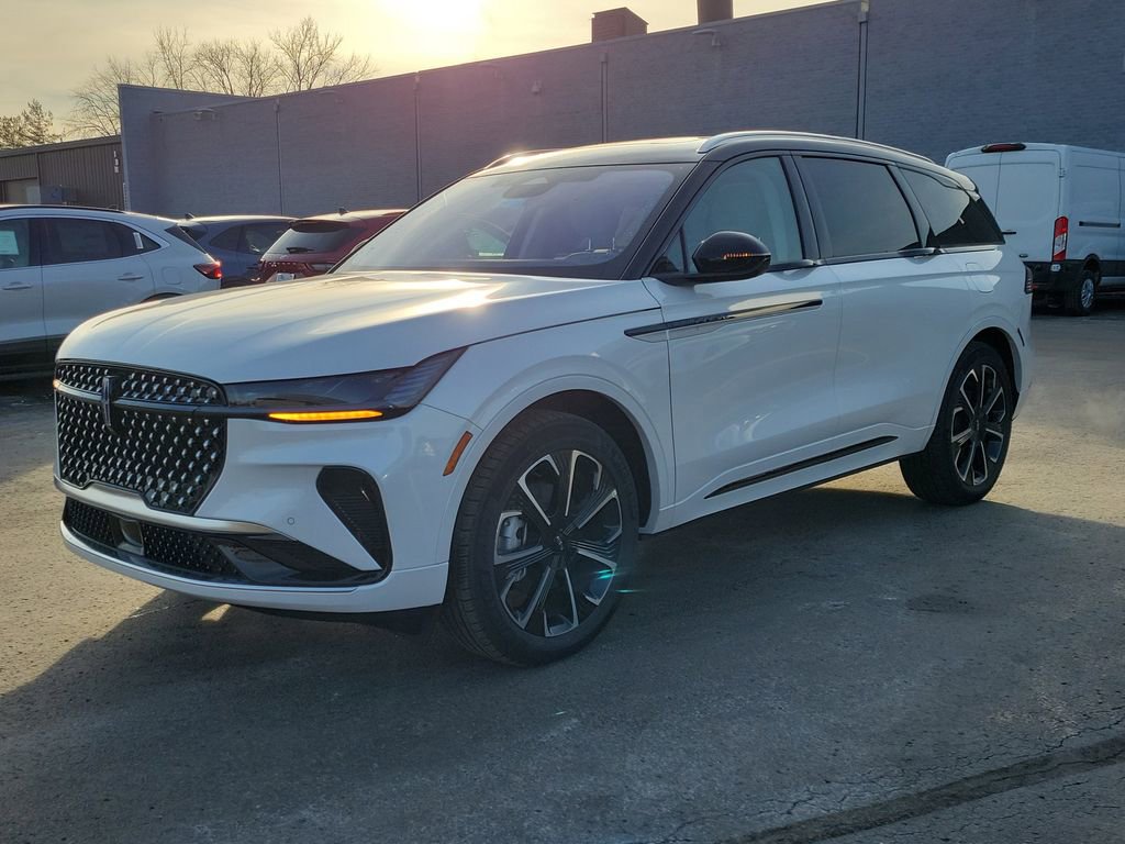 New 2026 Lincoln Nautilus Reserve image 8