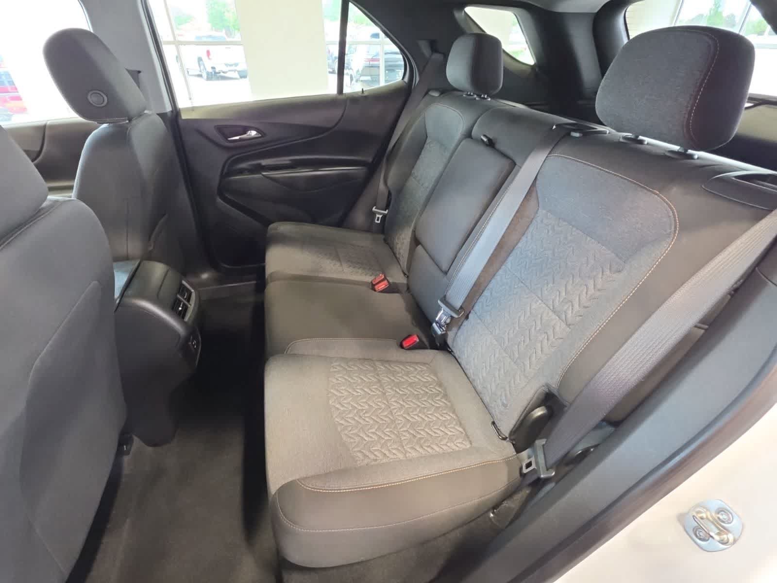 Used 2023 Chevrolet Equinox LT FWD image 29