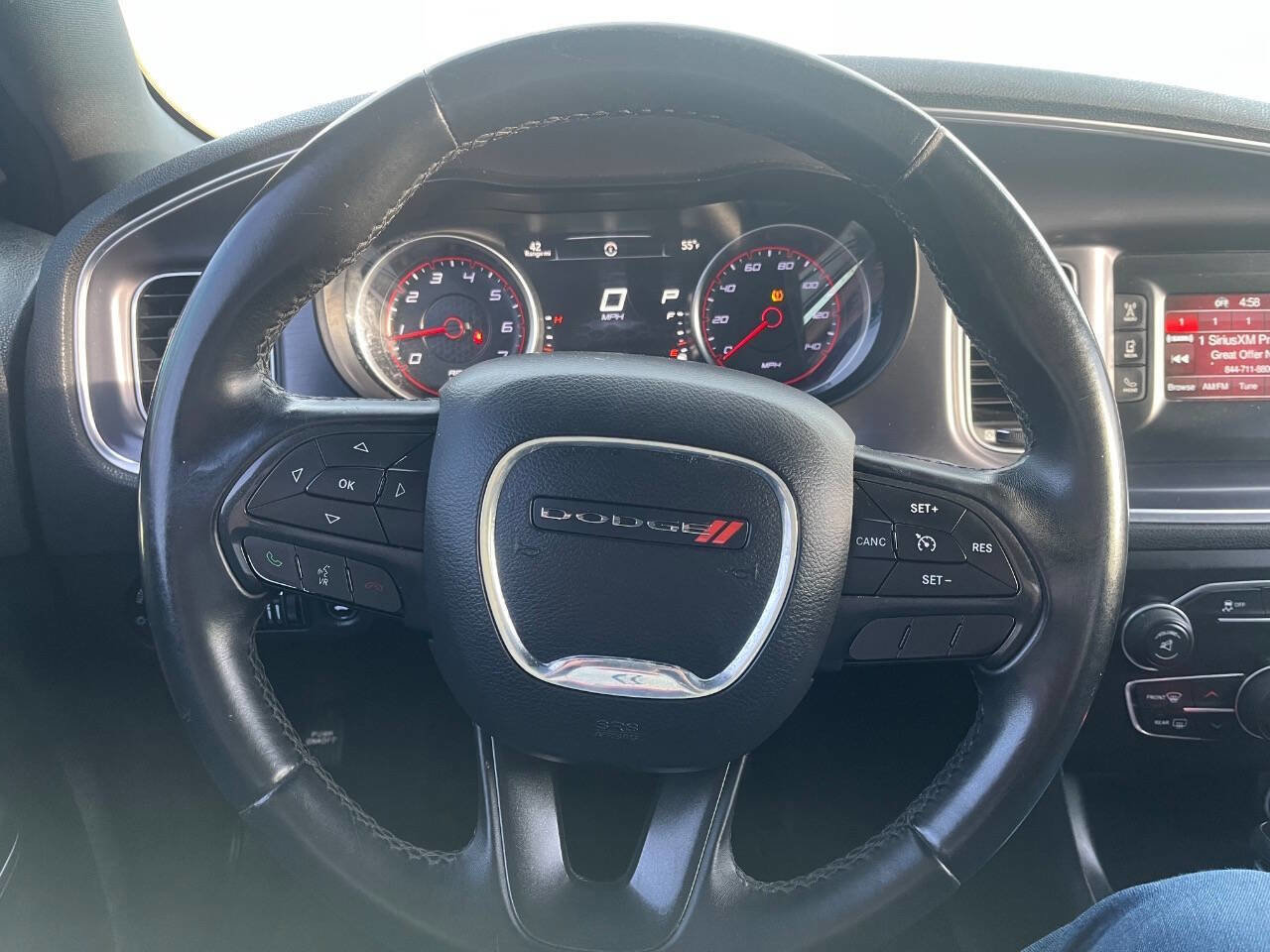 Used 2016 Dodge Charger SE w/ Popular Equipment Group image 16