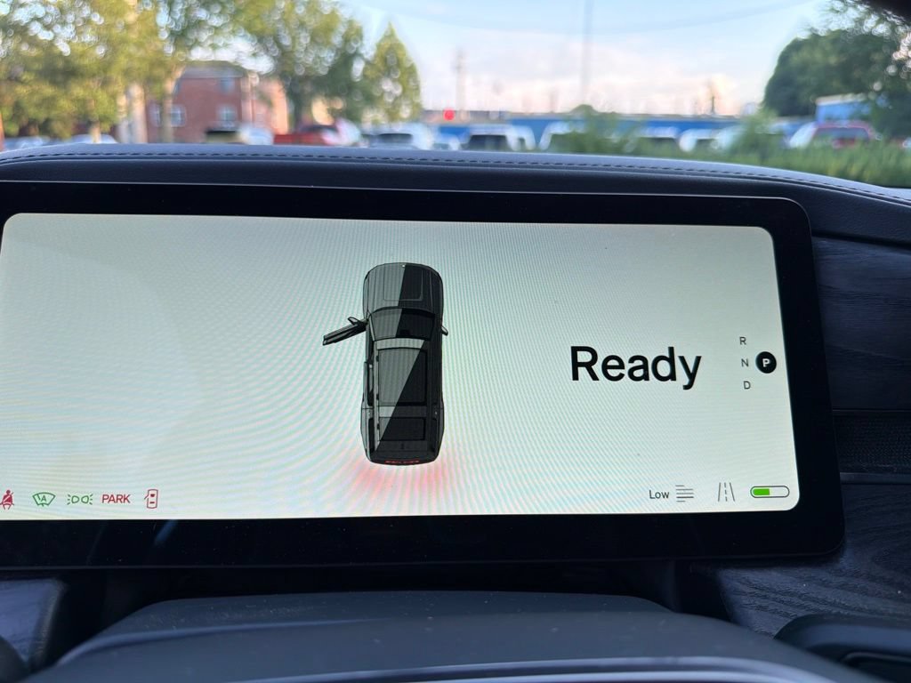 Used 2023 Rivian R1S Adventure Quad AWD/4WD image 19