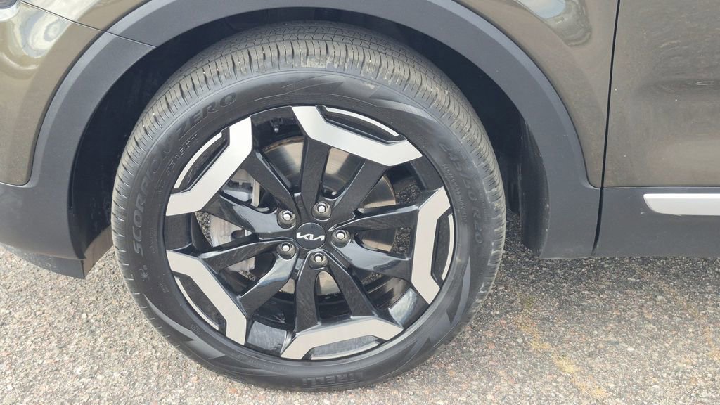 Certified 2025 Kia Telluride S image 21