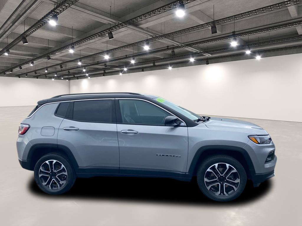 Used 2022 Jeep Compass Limited AWD/4WD image 8