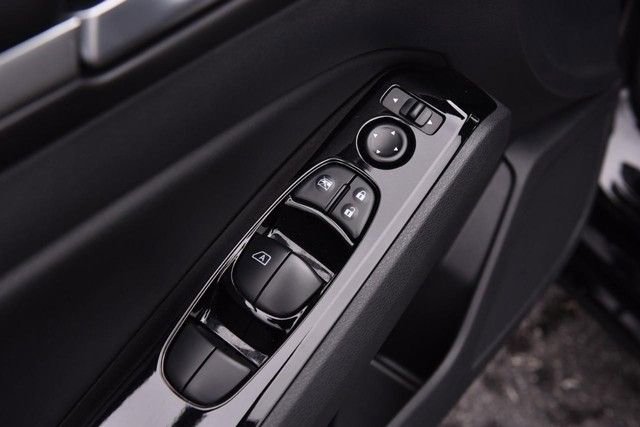 Certified 2025 Nissan Altima 2.5 SL image 9