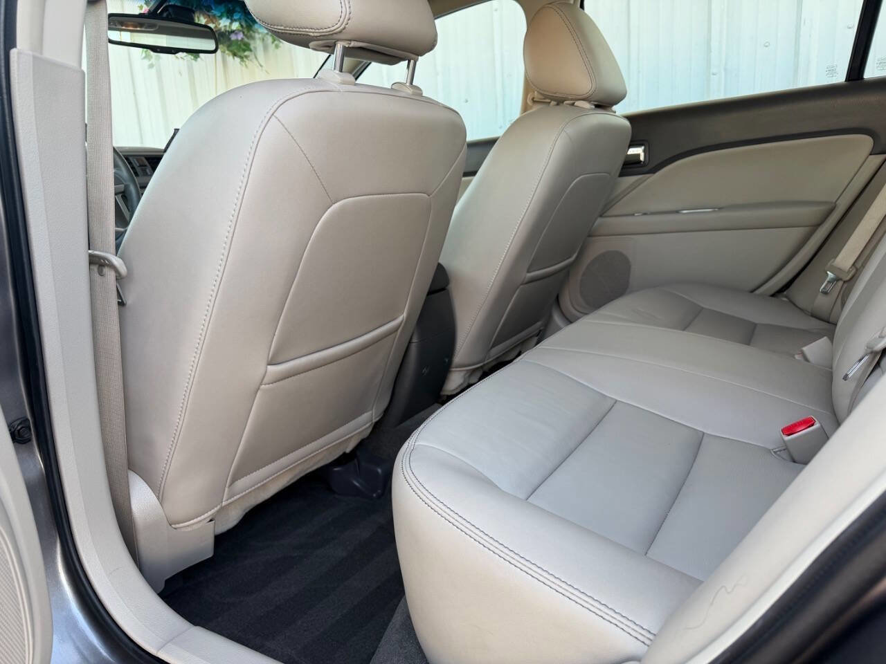 Used 2011 Ford Fusion SEL w/ 302A Rapid Spec Order Code image 23