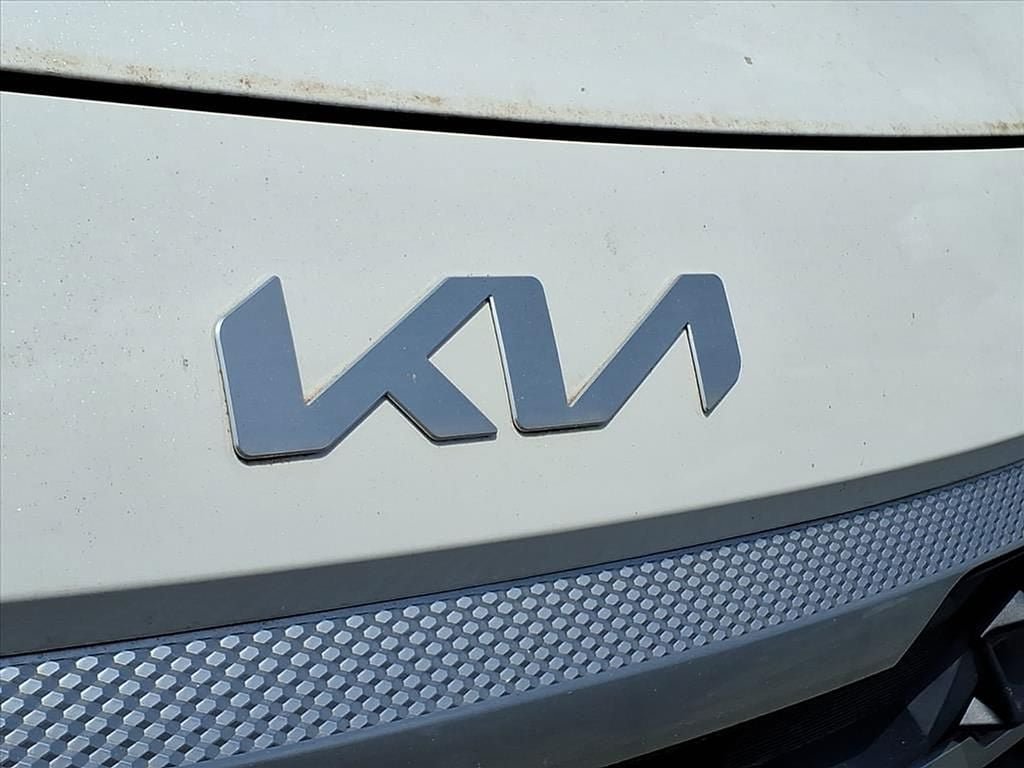 Used 2025 Kia Seltos LX AWD/4WD image 26
