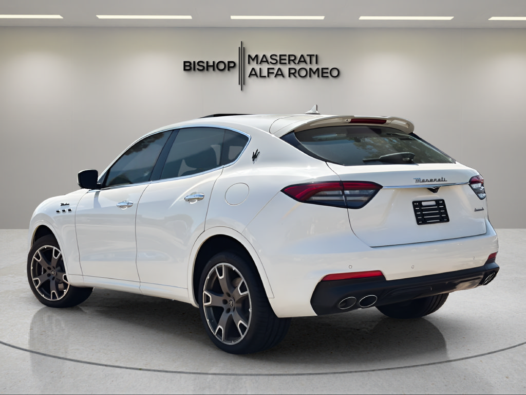 Used 2022 Maserati Levante Modena AWD/4WD image 3