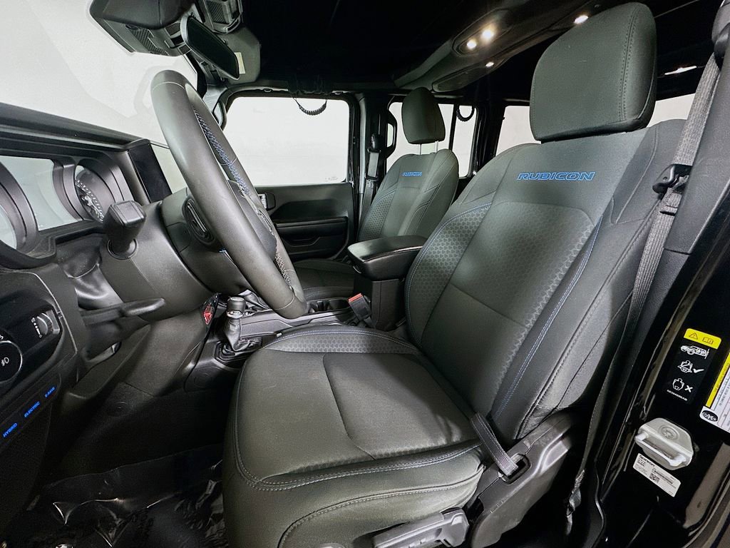 Used 2024 Jeep Wrangler Unlimited Rubicon 4xe image 15
