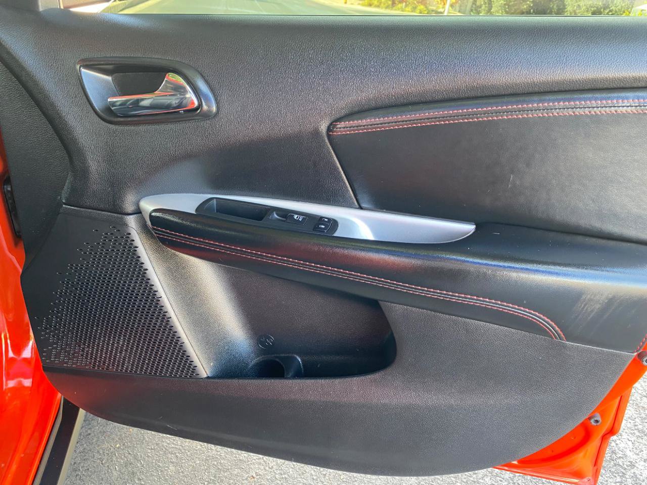 Used 2018 Dodge Journey GT FWD image 33