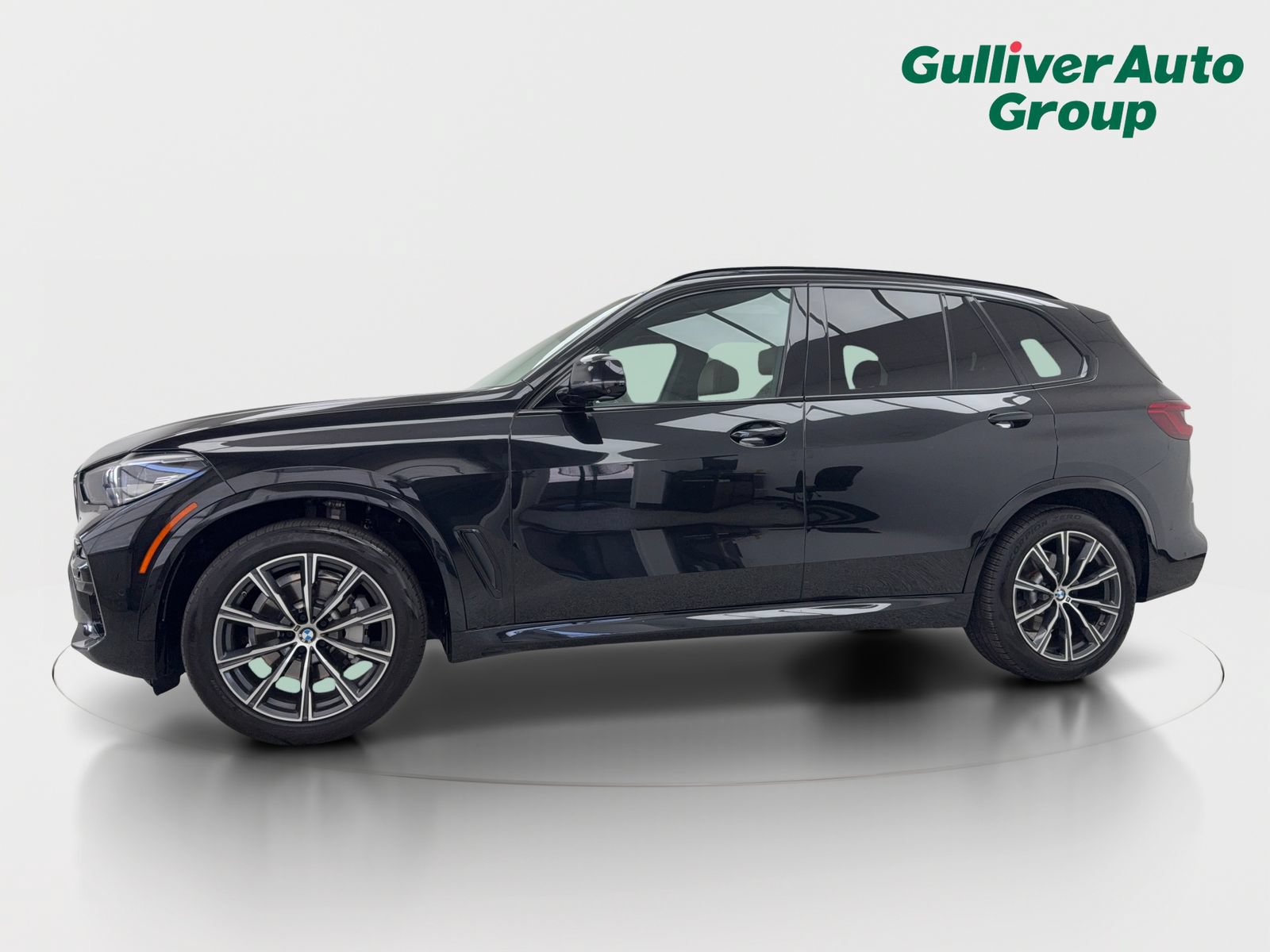 Used 2020 BMW X5 sDrive40i w/ M Sport Package RWD image 2
