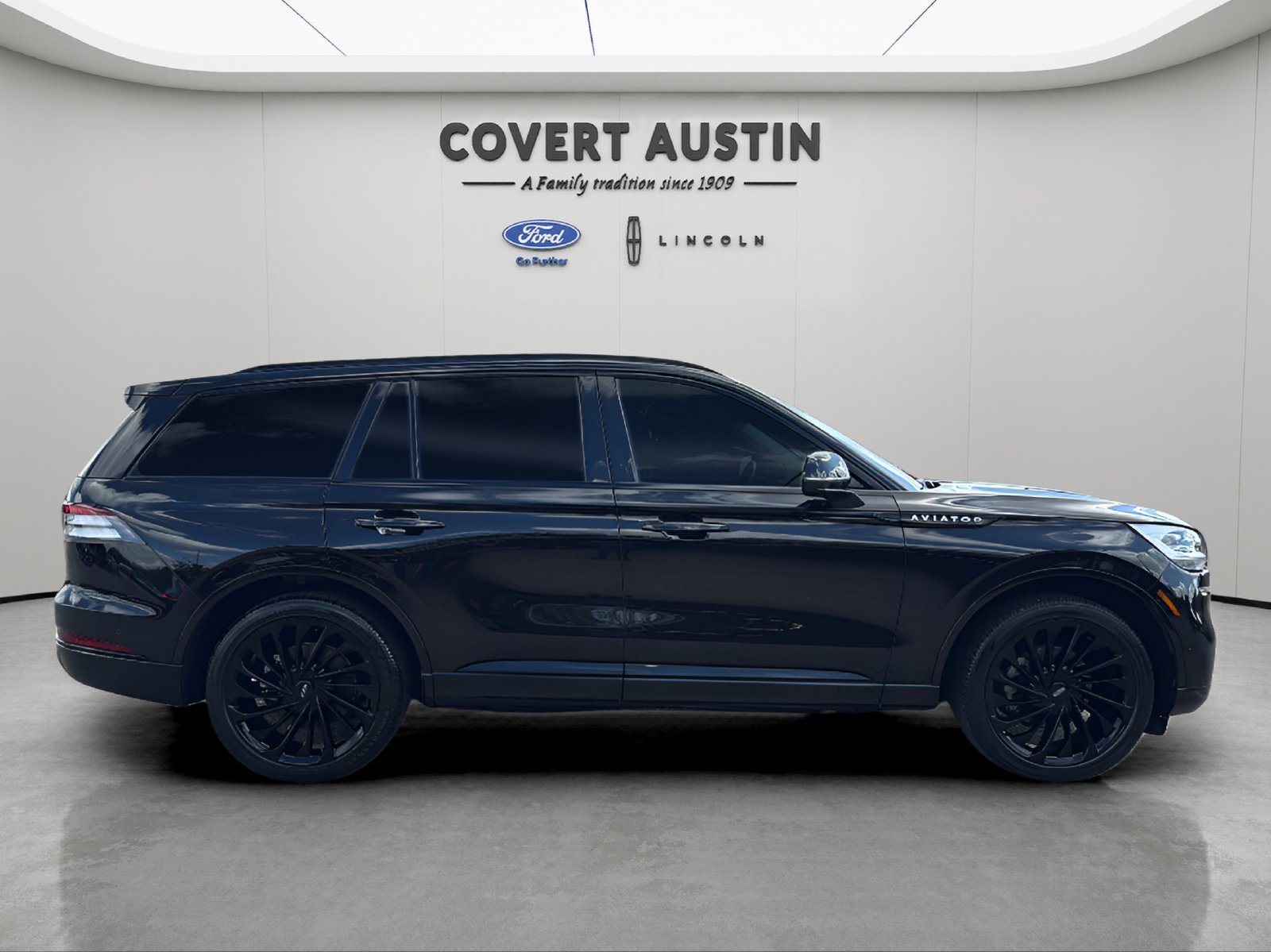 Used 2023 Lincoln Aviator Reserve w/ Equipment Group 201A AWD/4WD image 6