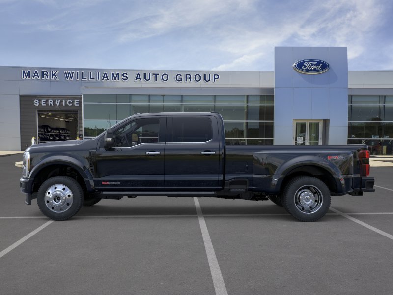 New 2026 Ford F450 Platinum w/ FX4 Off-Road Package AWD/4WD image 3