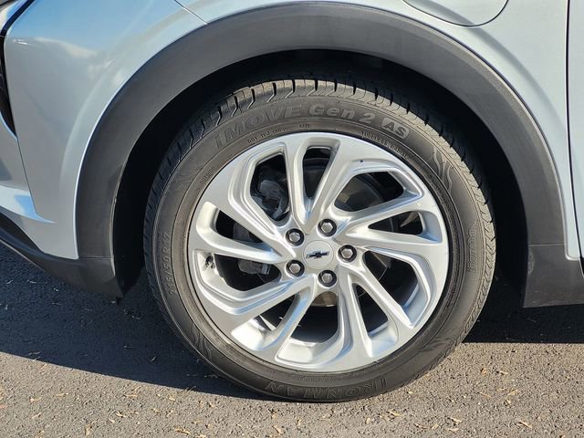 Used 2023 Chevrolet Bolt EUV LT w/ Driver Confidence Package image 10