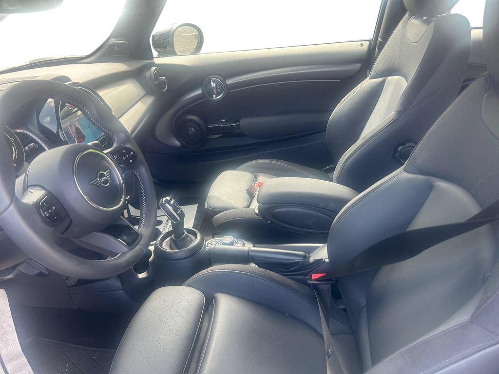 Used 2024 MINI Cooper S w/ Signature Upholstery Package FWD image 9