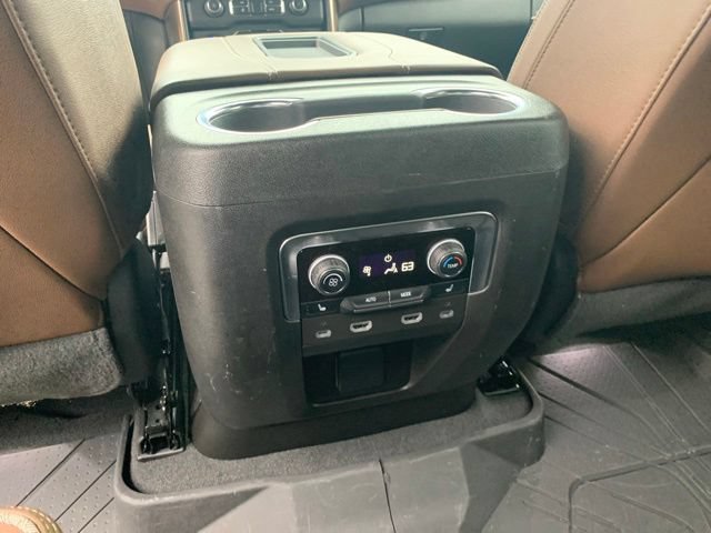 Used 2024 Chevrolet Tahoe High Country w/ Advanced Technology Package AWD/4WD image 22