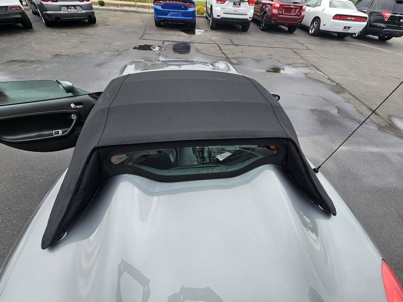 Used 2007 Pontiac Solstice Convertible w/ Preferred Package RWD image 25