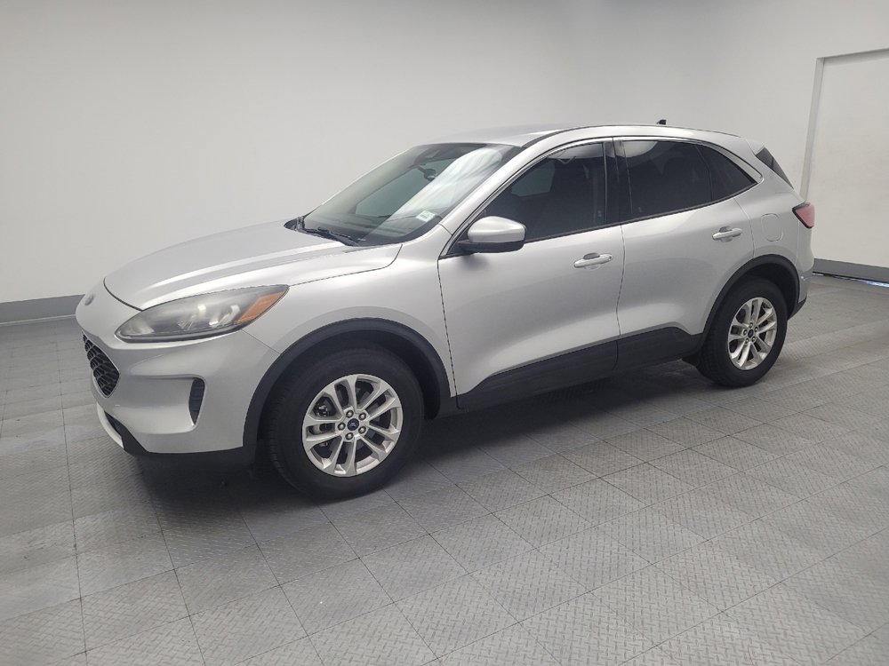 Used 2020 Ford Escape SE image 2