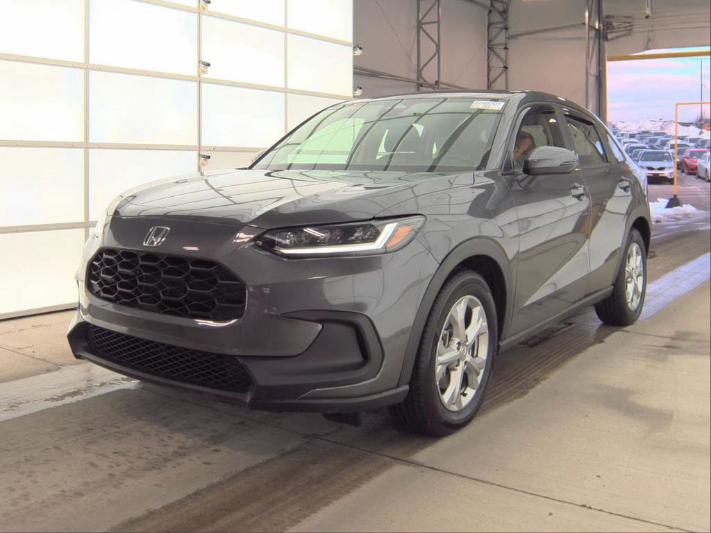 Used 2025 Honda HR-V LX image 1