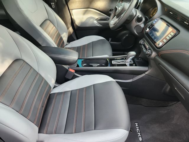 Used 2024 Nissan Kicks SR w/ SR Premium Package FWD image 14