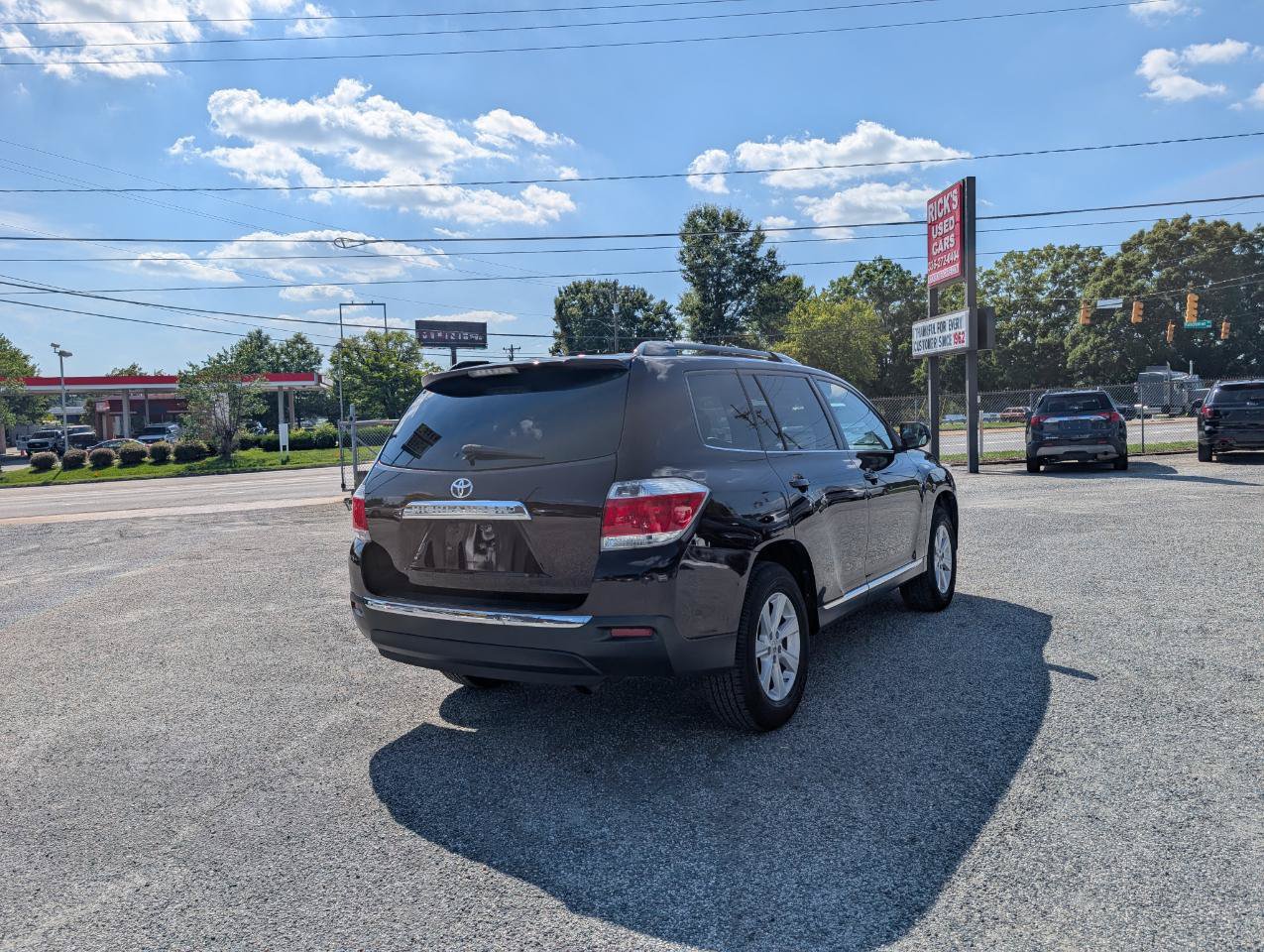 Used 2012 Toyota Highlander SE w/ Tow Pkg FWD image 7