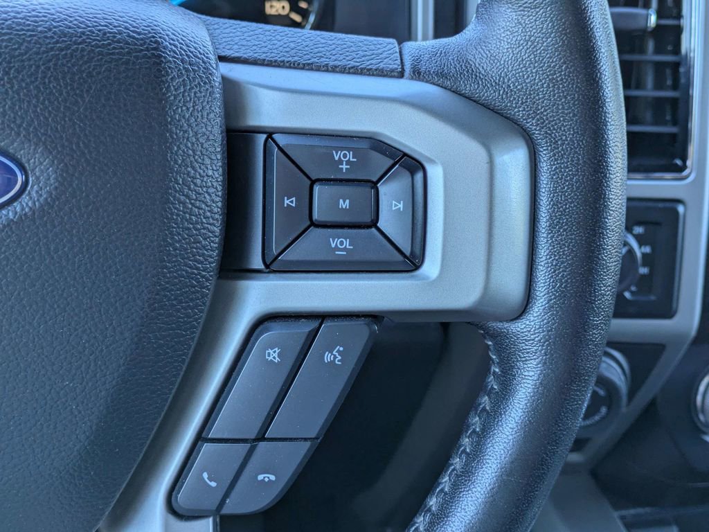 Used 2018 Ford F150 Lariat w/ Equipment Group 502A Luxury AWD/4WD image 28