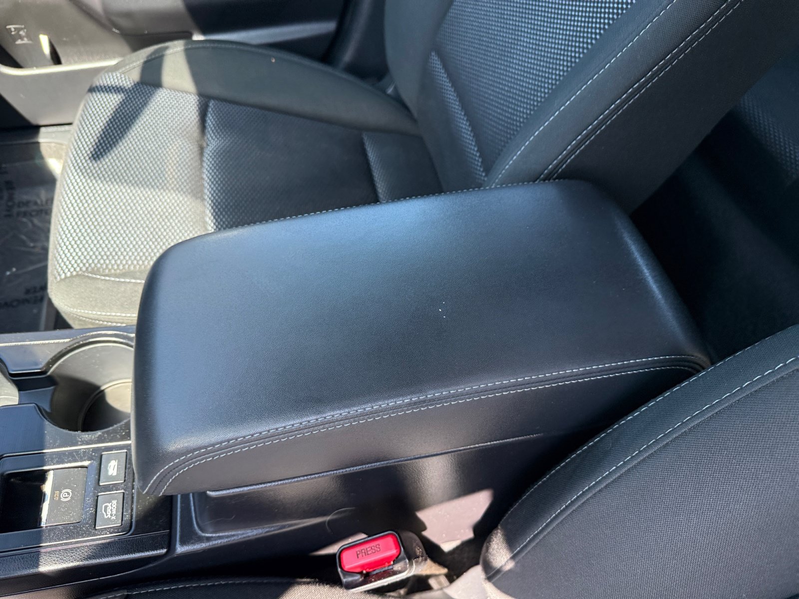 Used 2017 Subaru Outback 2.5i AWD/4WD image 14