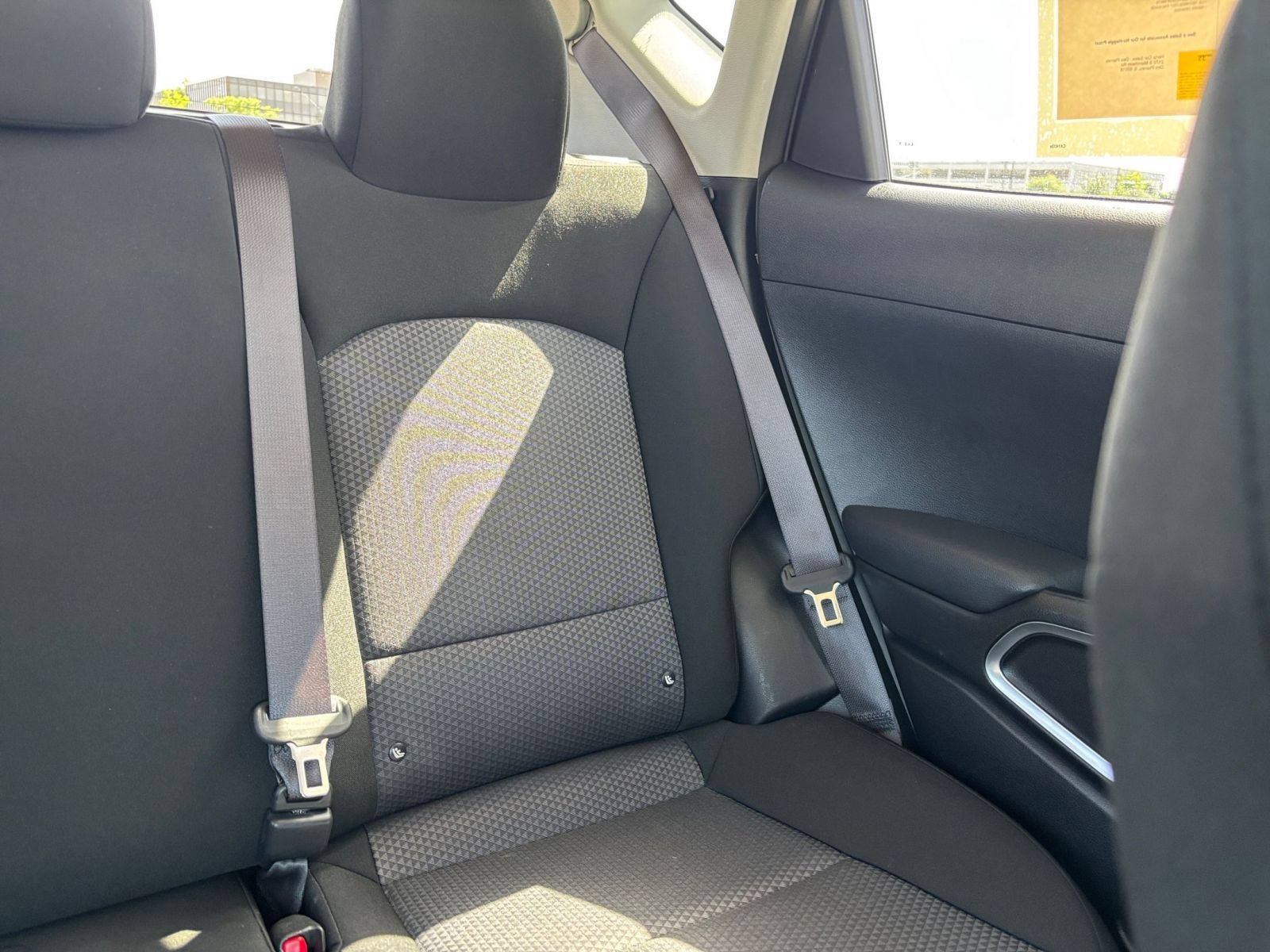 Used 2025 Kia Soul LX w/ LX Technology Package FWD image 34