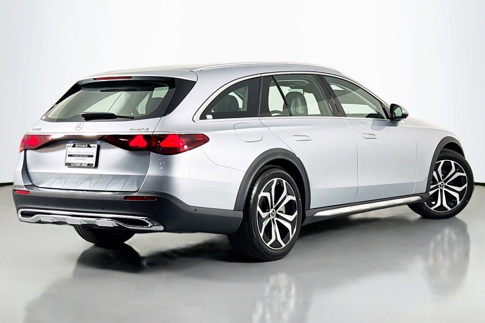 New 2025 Mercedes-Benz E 450 4MATIC All-Terrain Wagon image 11