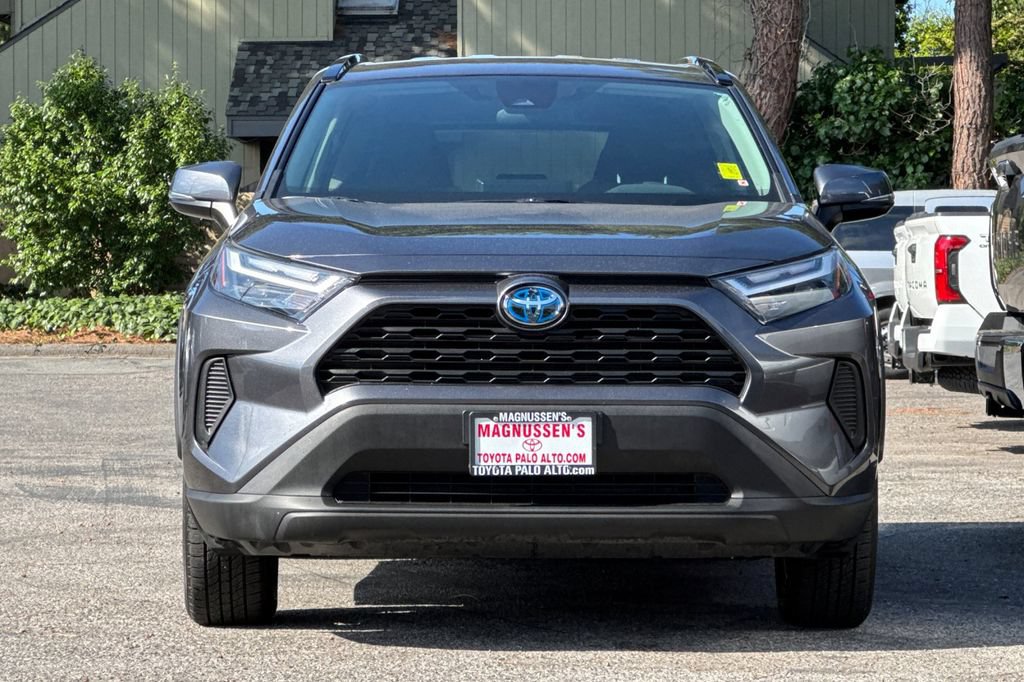 Certified 2024 Toyota RAV4 LE AWD/4WD image 8