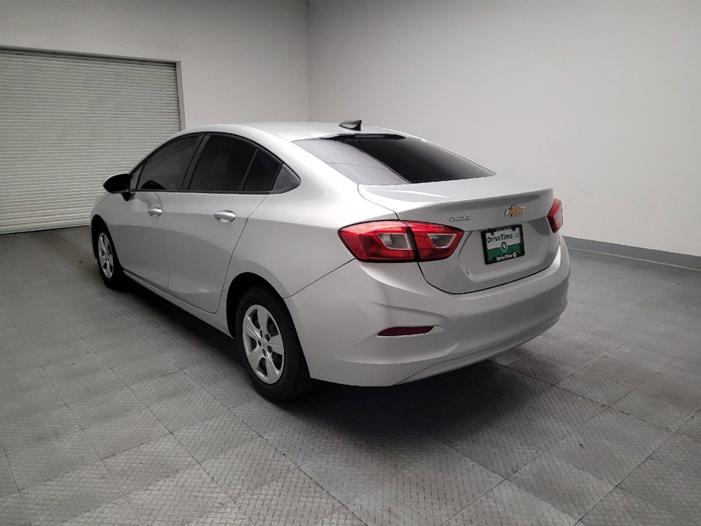 Used 2018 Chevrolet Cruze LS FWD image 5