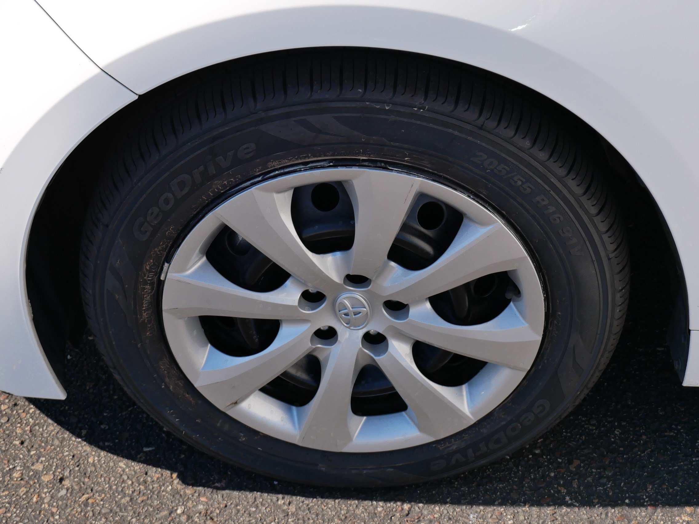 Certified 2024 Toyota Corolla LE FWD image 15