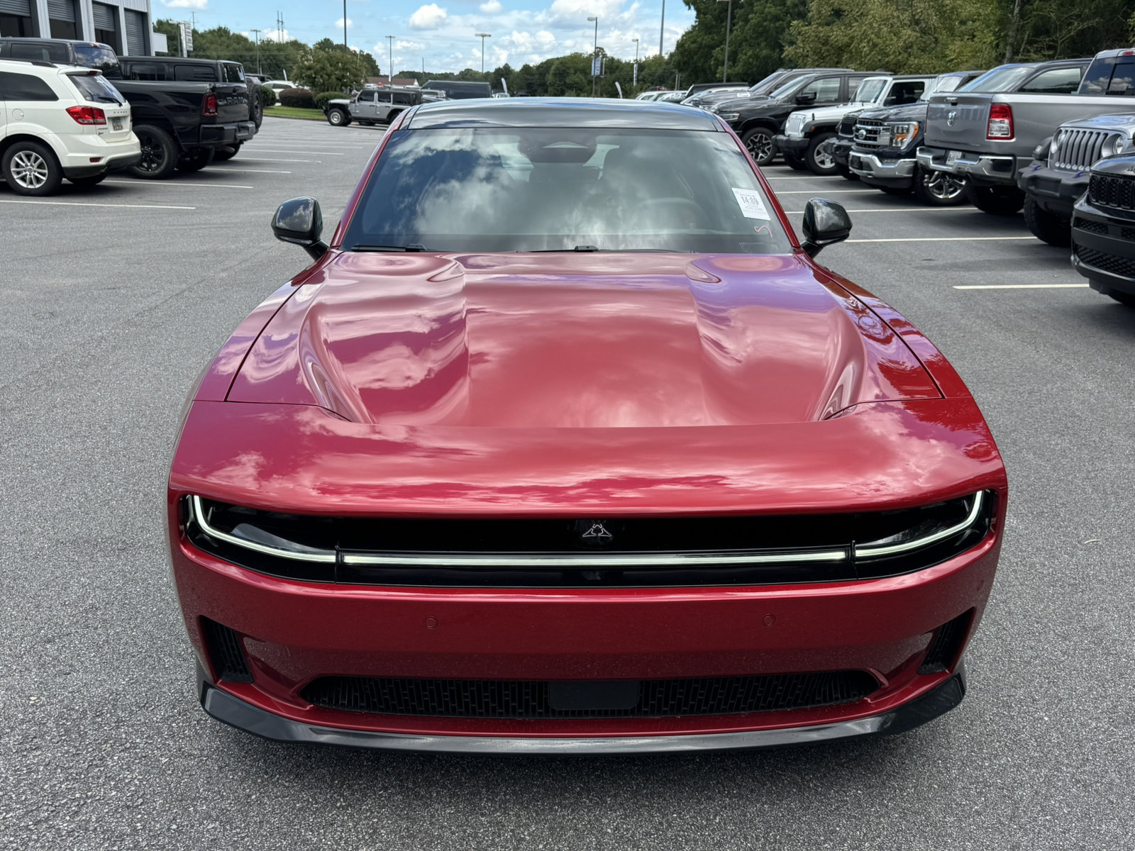 Used 2025 Dodge Charger Daytona Scat Pack w/ Track Pack AWD/4WD image 2