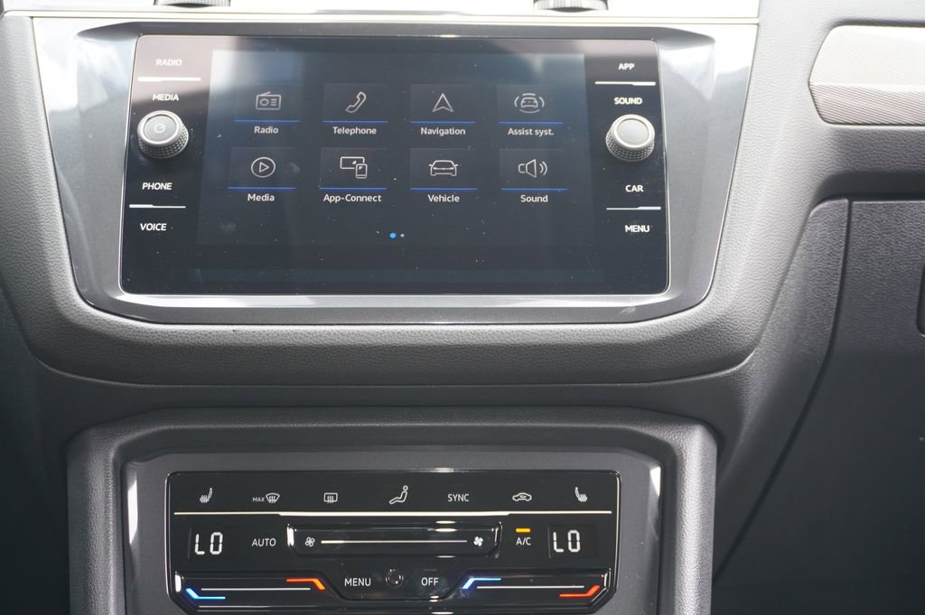 Used 2022 Volkswagen Tiguan SE FWD image 20