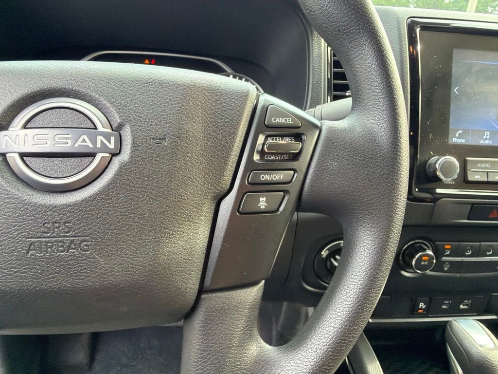 Used 2023 Nissan Frontier SV w/ Midnight Edition Package AWD/4WD image 18