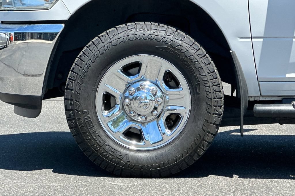Used 2017 RAM 3500 SLT RWD image 24