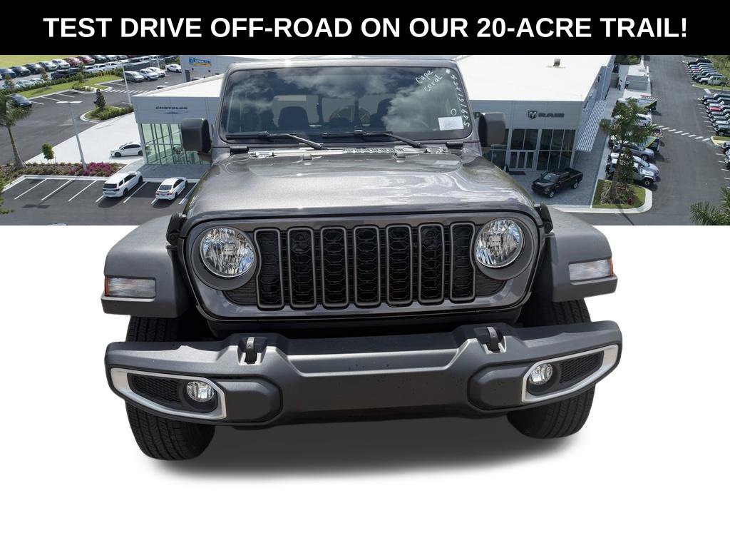New 2026 Jeep Gladiator Sport AWD/4WD image 8