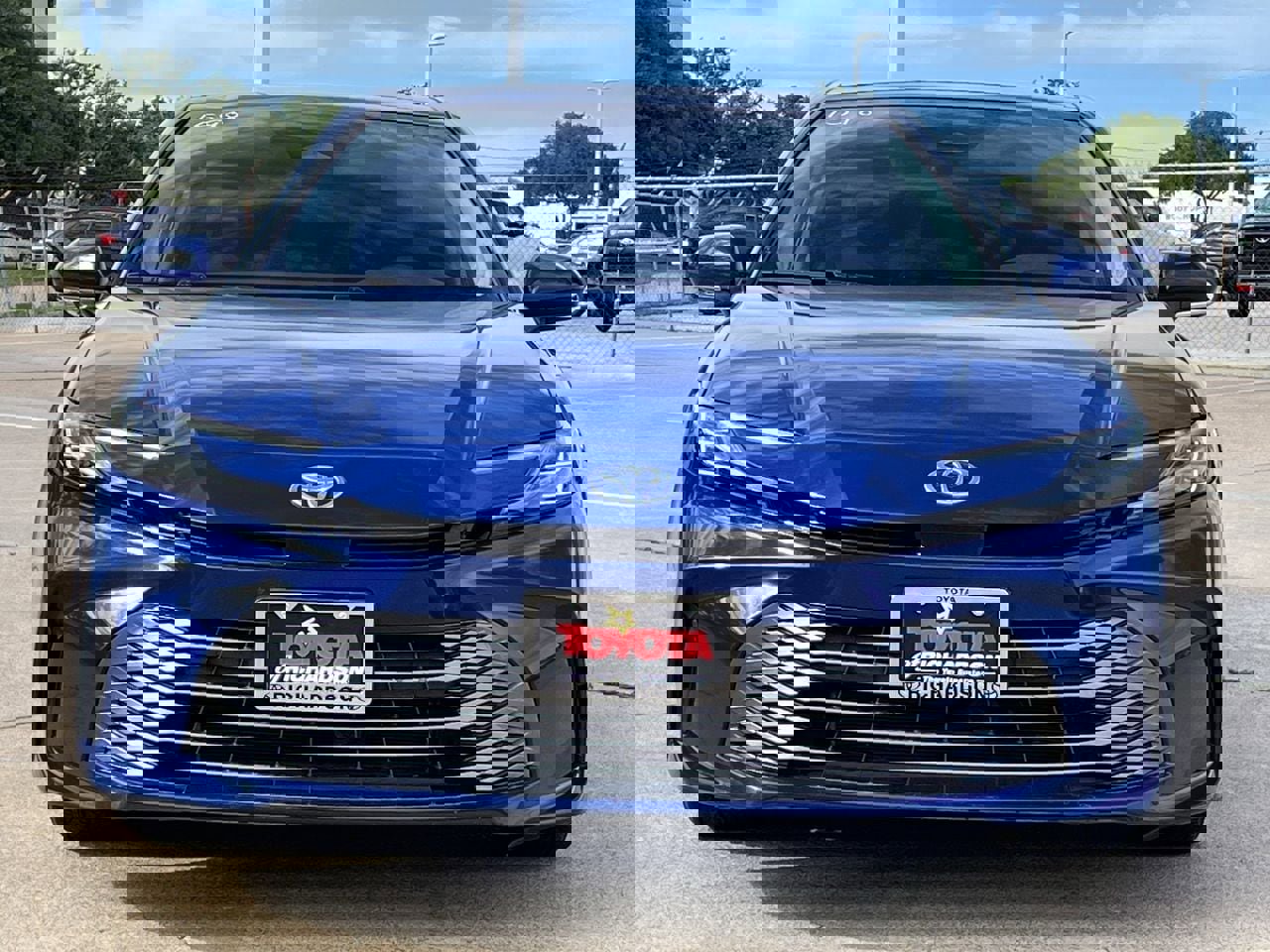 Used 2025 Toyota Camry XLE w/ Premium Package image 7