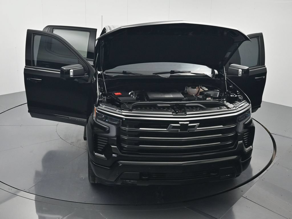 Used 2026 Chevrolet Silverado 1500 High Country w/ Midnight Edition AWD/4WD image 47