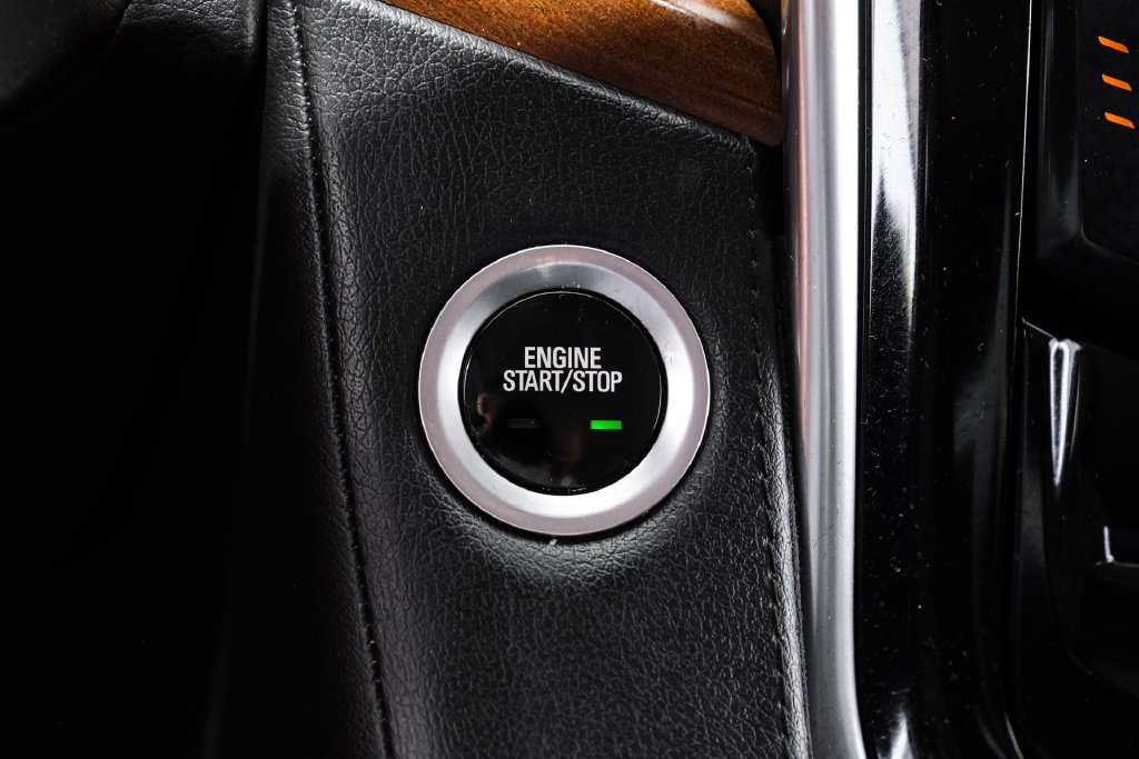 Used 2020 Cadillac Escalade 2WD image 17