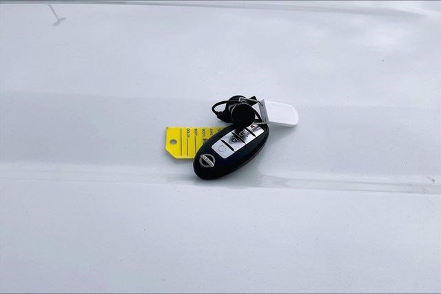 Used 2023 Nissan Armada SV image 12