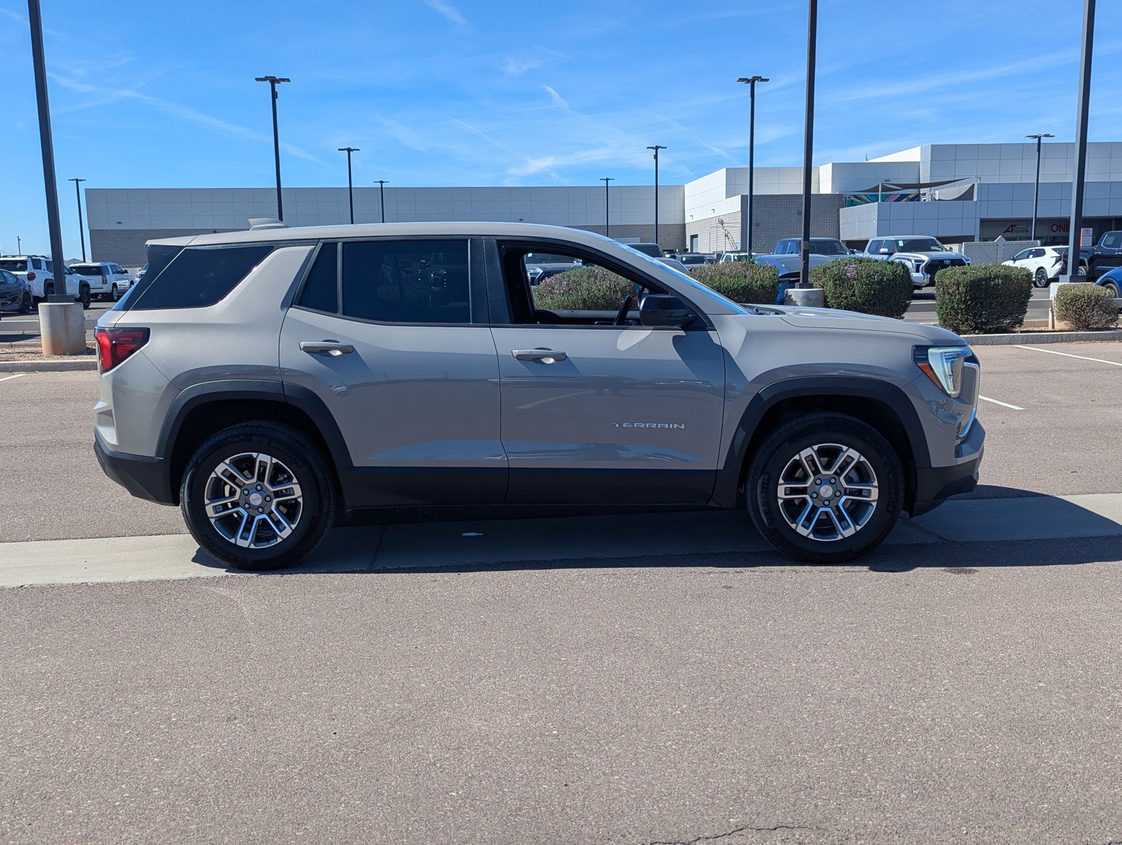 Certified 2025 GMC Terrain Elevation image 6