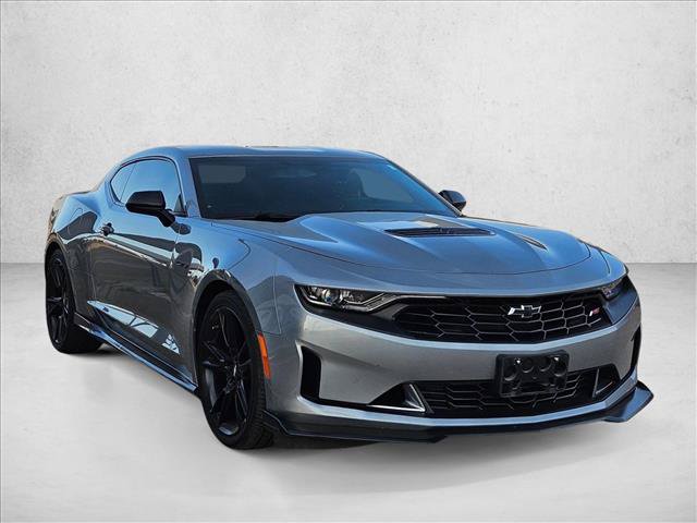 Used 2023 Chevrolet Camaro LT RWD image 4
