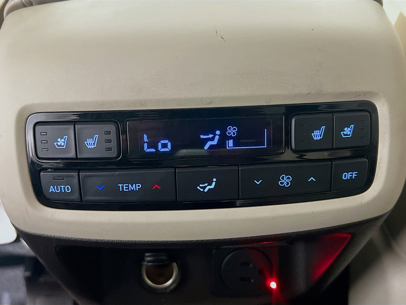 Used 2020 Hyundai Palisade Limited image 20